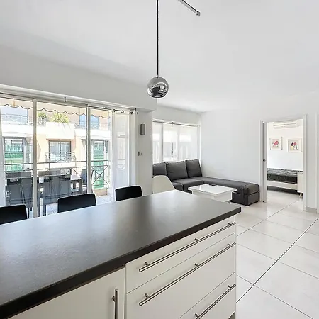 57M2 - 2 Chambres, Terrasse, Croisette-Martinez Cannes Exterior photo